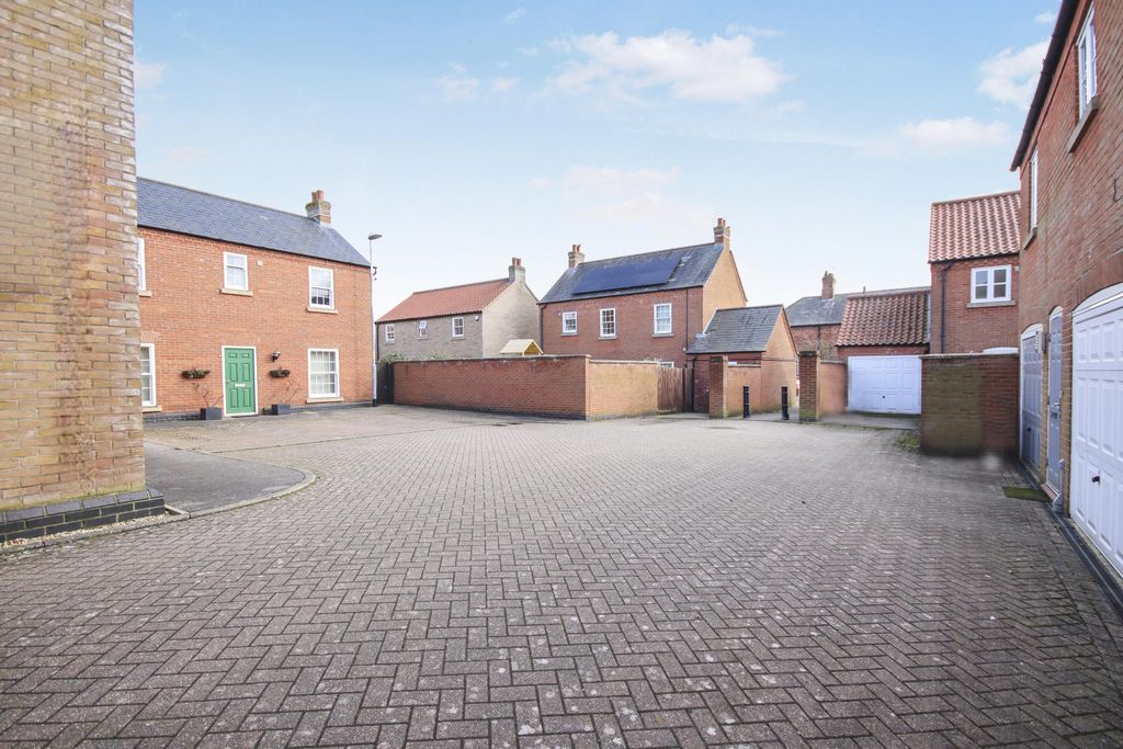 Additional image 9 of 2 bed flat for saleHoneysuckle Lane, Wragby, Market Rasen LN8