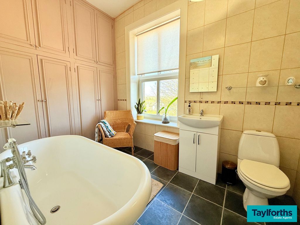 Additional image 22 of 5 bed property for saleMercer House, Gisburn Road, Barnoldswick BB18