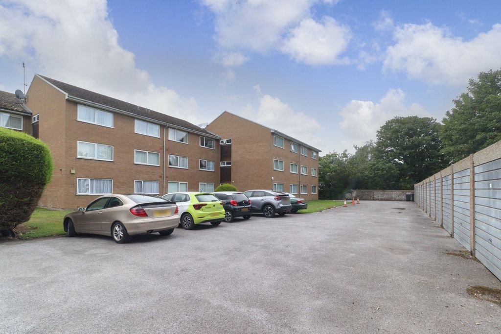 Additional image 10 of 2 bed flat for saleAlpha Road, Birchington, Kent CT7
