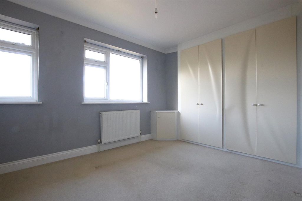 Additional image 8 of 1 bed flat for saleWoodfield Lane, Ashtead KT21