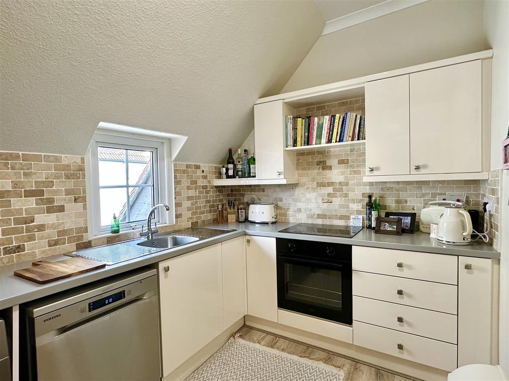 Additional image 19 of 3 bed flat for saleCantelupe Road, Bexhill-On-Sea TN40