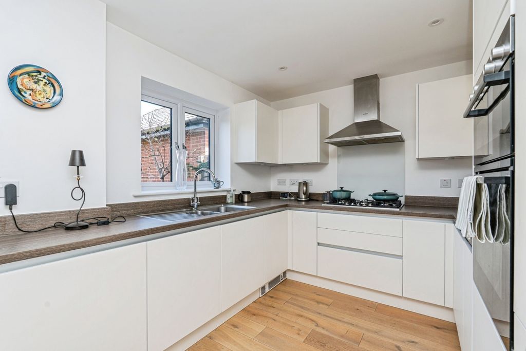 Additional image 5 of 5 bed detached house for saleHospital Road, Wellesley, Aldershot, Hampshire GU11