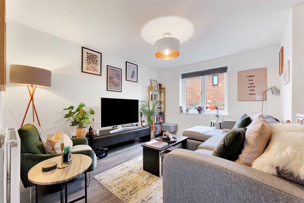 Additional image 9 of 3 bed semi-detached house for saleWoodyard Avenue, Chesterfield S41