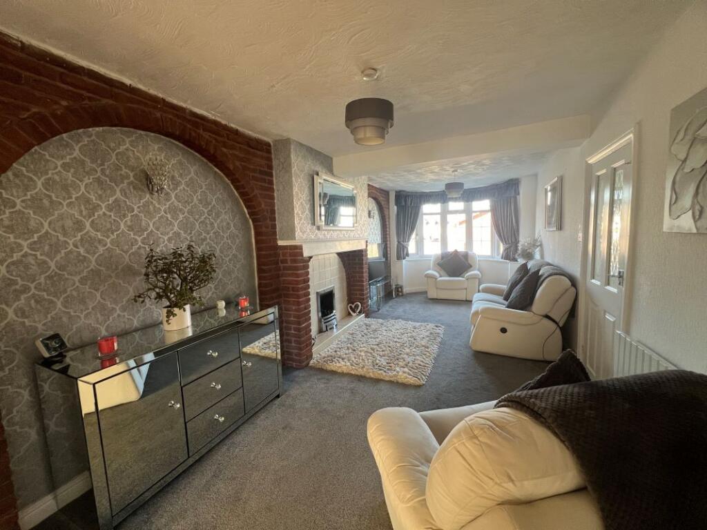 86 Oldbury Road, West Bromwich, B70 9DZ photo 3