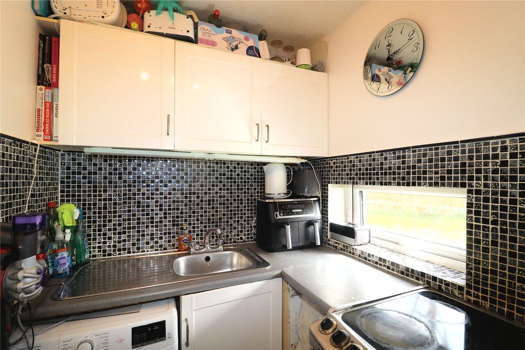Additional image 2 of Studio for saleWoking, Surrey GU21