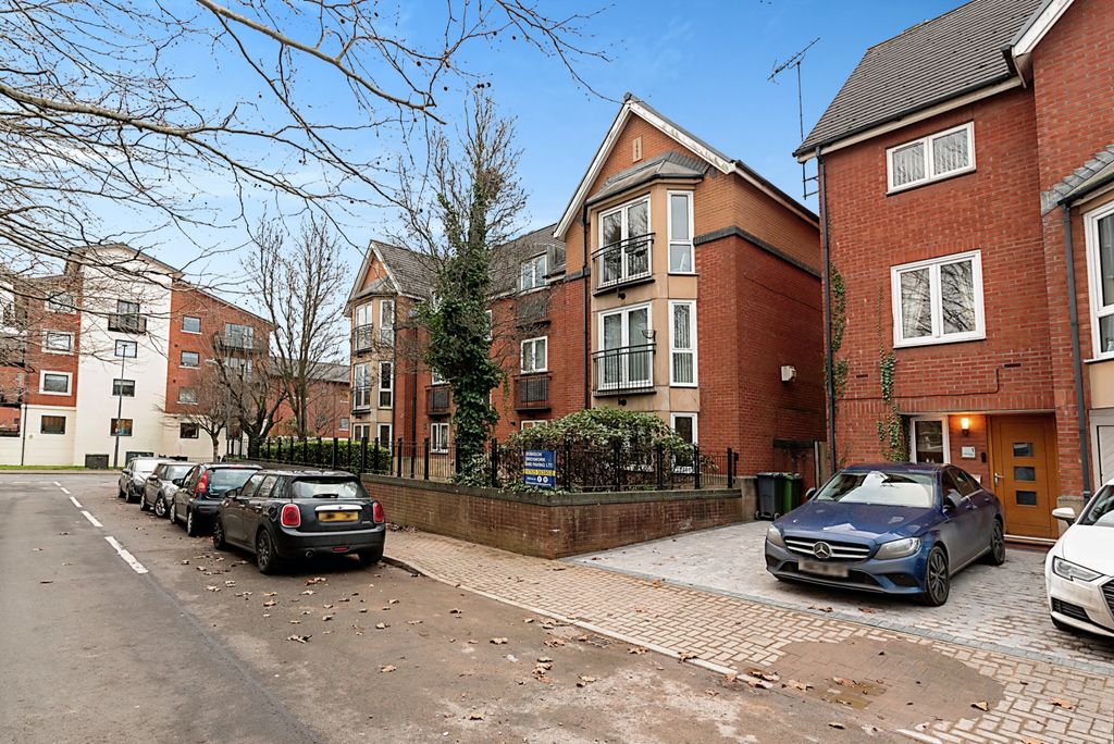 Additional image 15 of 2 bed flat for saleHalliard Court, Barquentine Place, Cardiff CF10
