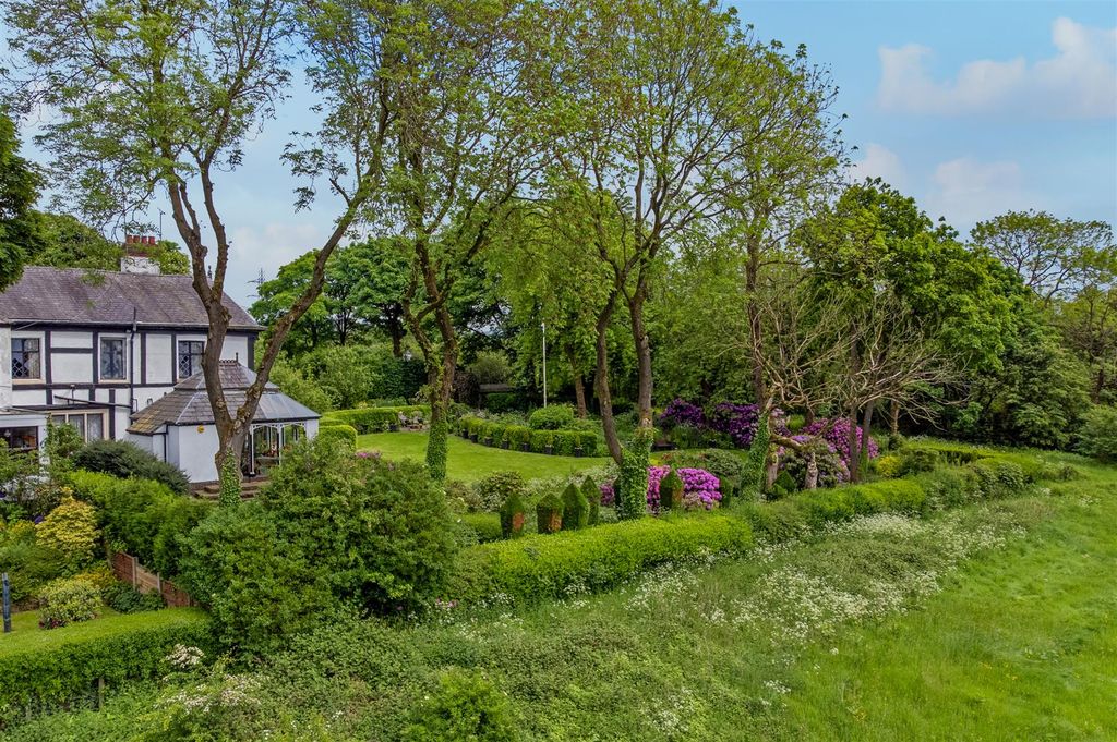 Additional image 53 of 4 bed country house for saleWesterhill House, Westerhill, Ashton-Under-Lyne OL7