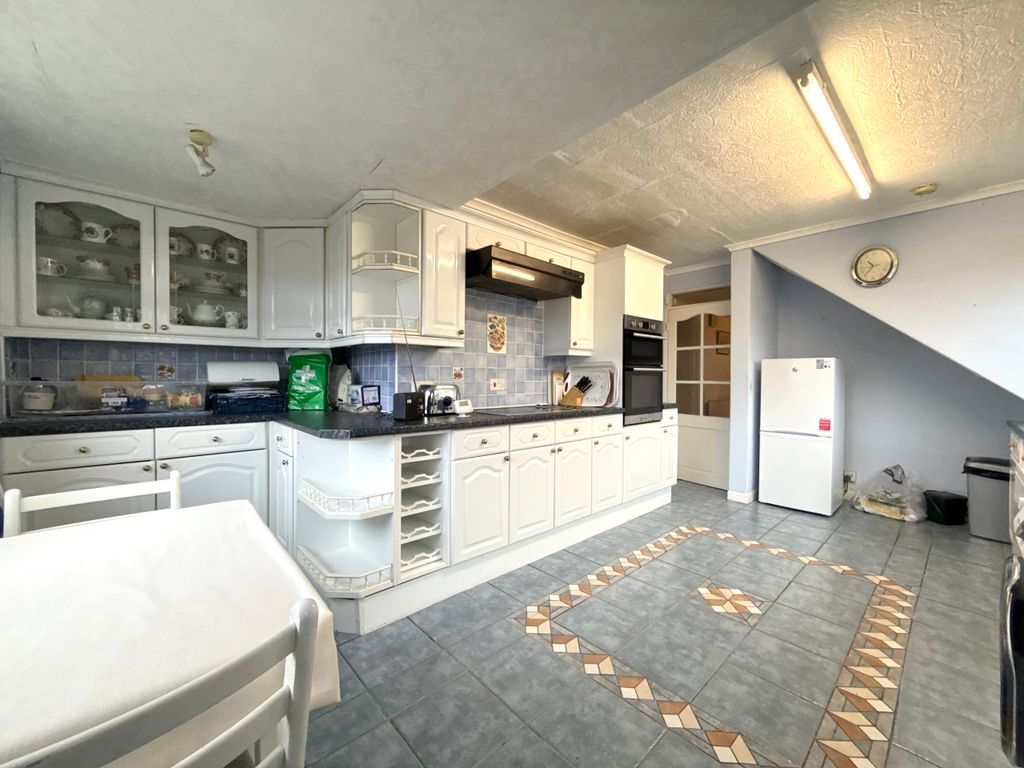 Additional image 9 of 4 bed detached house for saleFair Oak Close, Aberdare, Rhondda Cynon Taf CF44