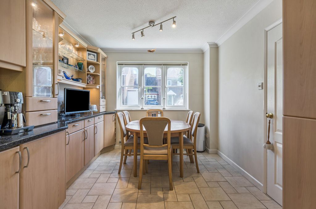 Additional image 8 of 3 bed detached house for saleLindley Gardens, Alresford, Hampshire SO24