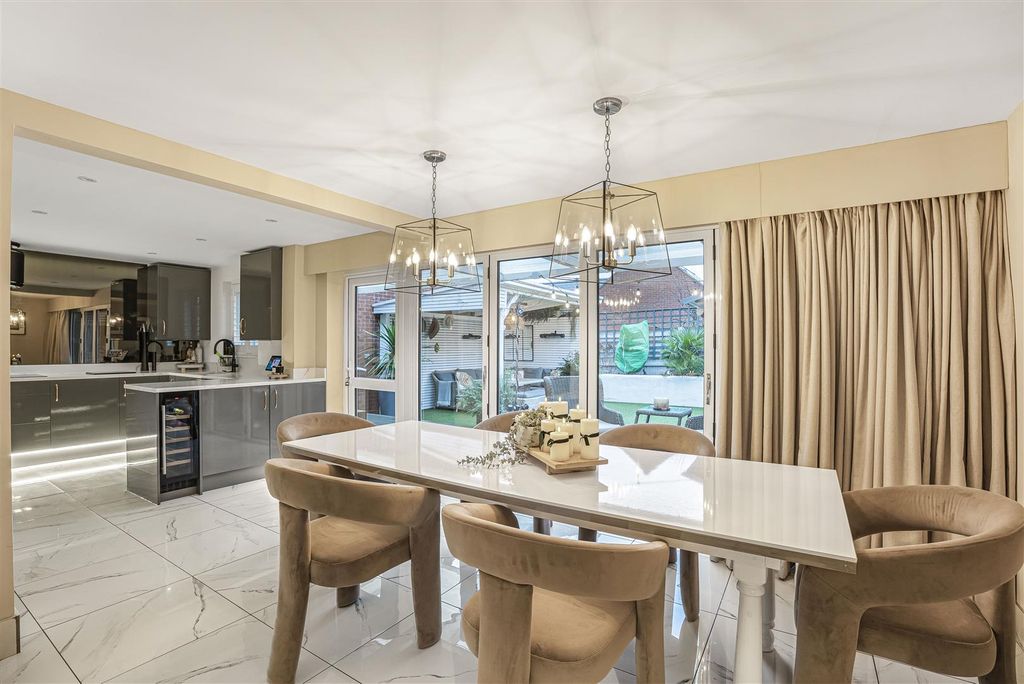 Additional image 13 of 5 bed detached house for saleAscot Way, Bicester OX26