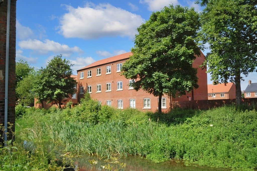 Additional image 2 of 2 bed flat for saleMallard Ings, Louth LN11