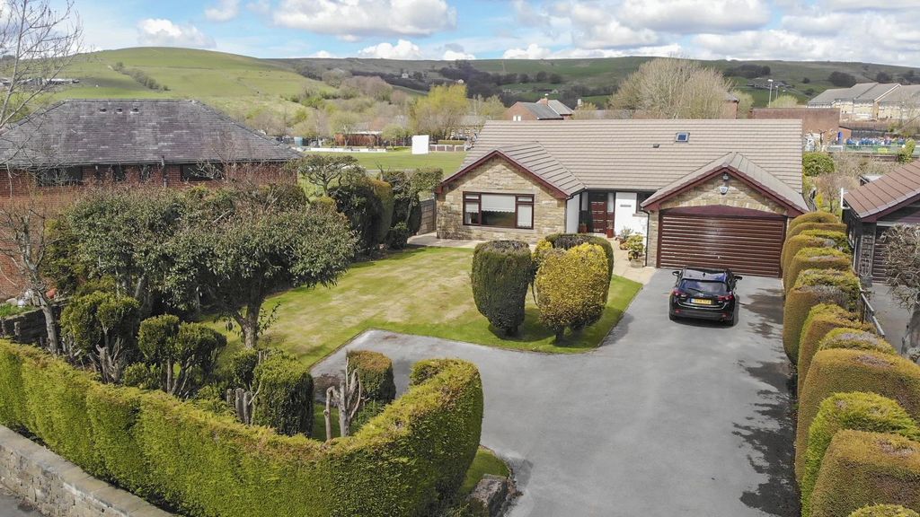 5 bed detached house for saleGreensnook Lane, Bacup, Lancashire OL13