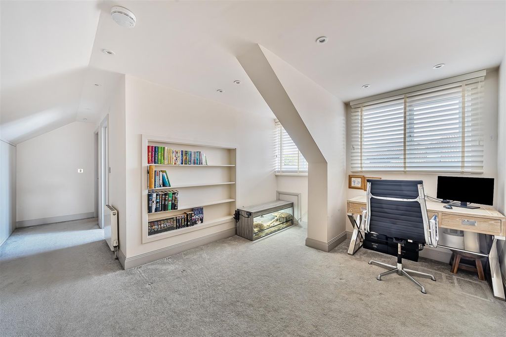 Additional image 15 of 4 bed detached house for saleWest Farm Close, Ashtead KT21