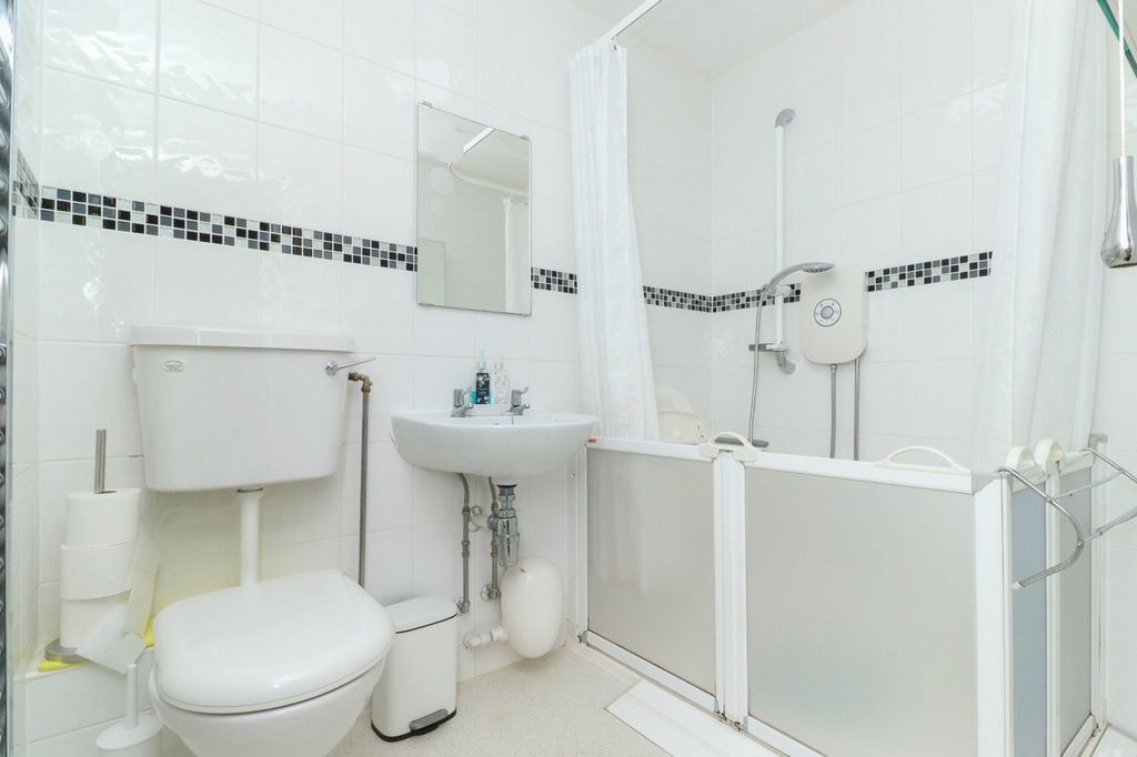 Additional image 9 of 2 bed flat for saleLyell Road, Birchington, Kent CT7