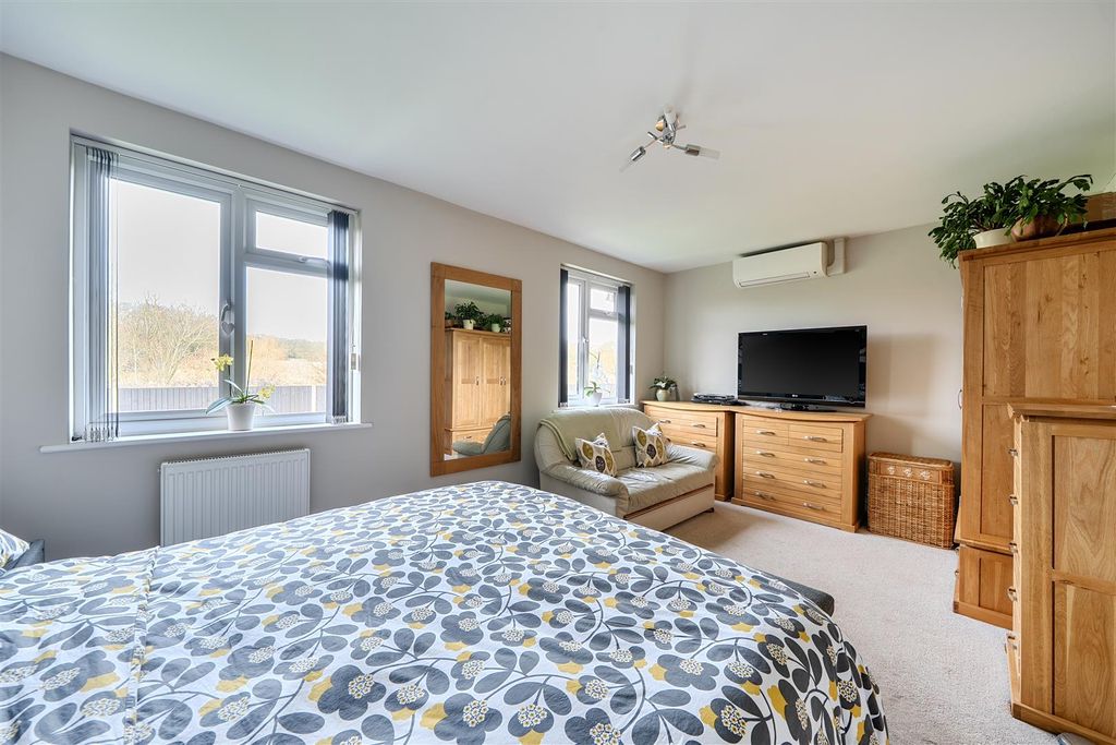 Additional image 6 of 3 bed detached bungalow for saleBushey Shaw, Ashtead KT21