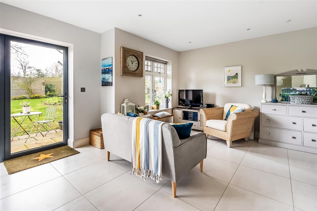 Additional image 6 of 3 bed detached bungalow for saleRoebuck Close, Ashtead KT21