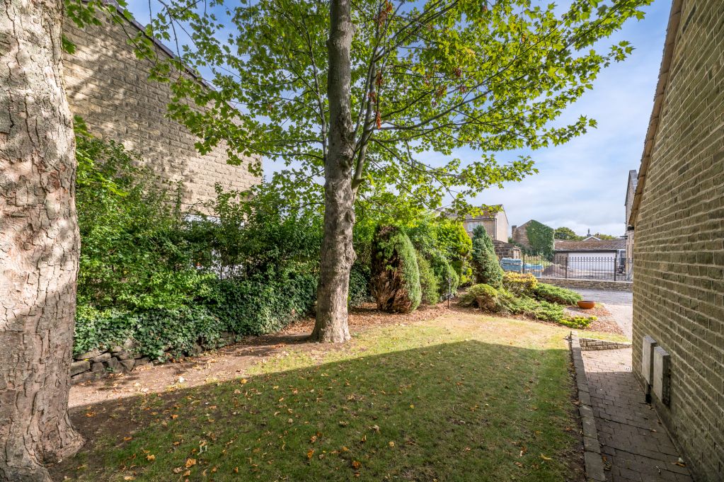 Additional image 47 of 5 bed detached house for saleHuntsmans Close, Eldwick, Bingley, West Yorkshire BD16