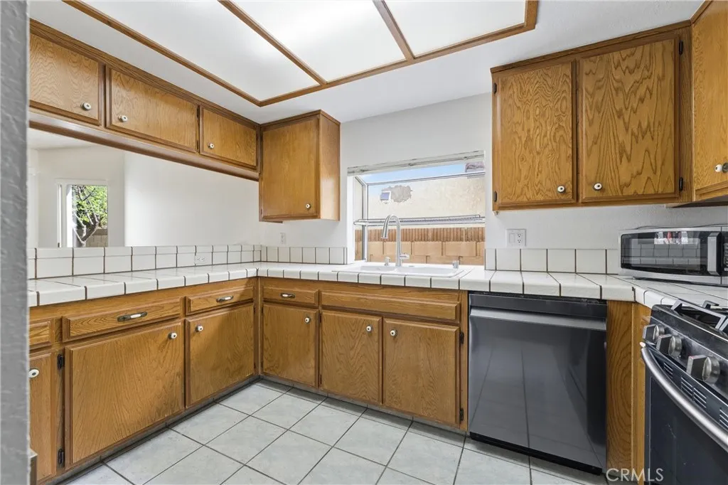 Additional image 13 of 3329 W Avenue J3, Lancaster, CA 93536