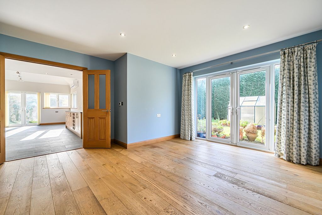 Additional image 28 of 4 bed detached house for saleNorthcourt Avenue, Reading RG2