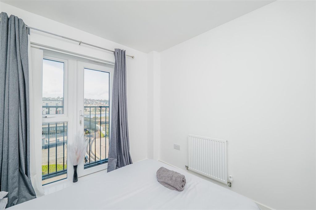 Additional image 10 of 2 bed flat for saleFfordd Penrhyn, Barry CF62