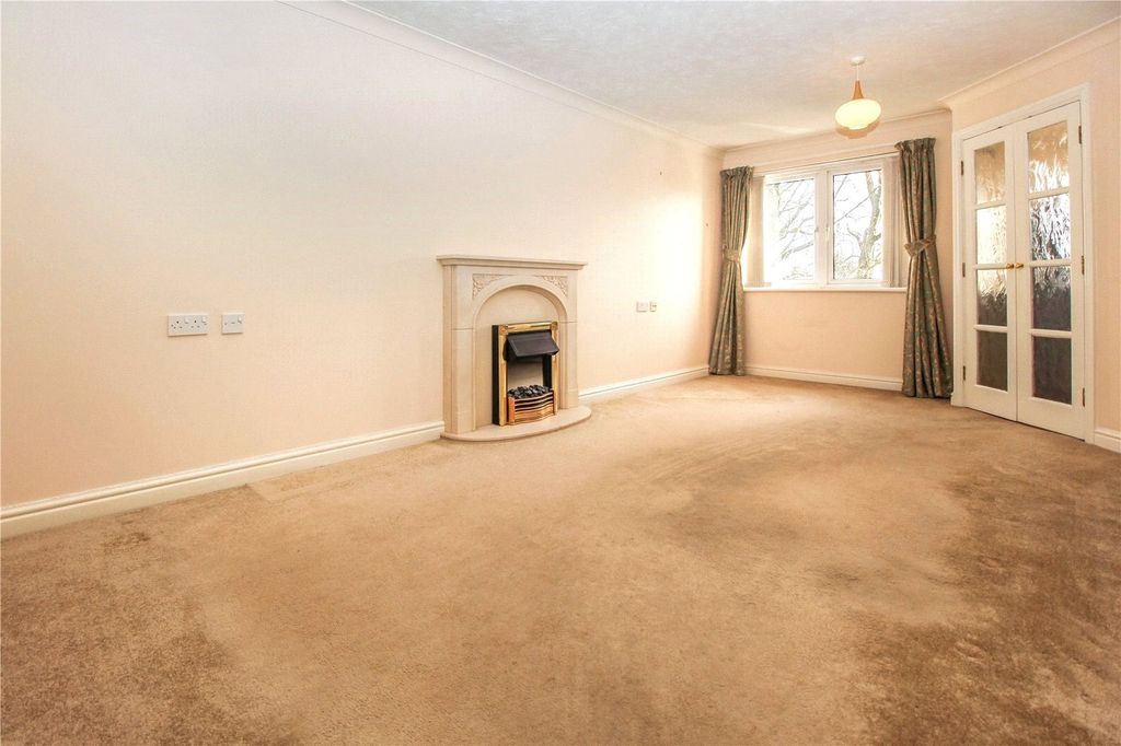 Additional image 2 of 1 bed flat for saleChingswell Street, Bideford, Devon EX39
