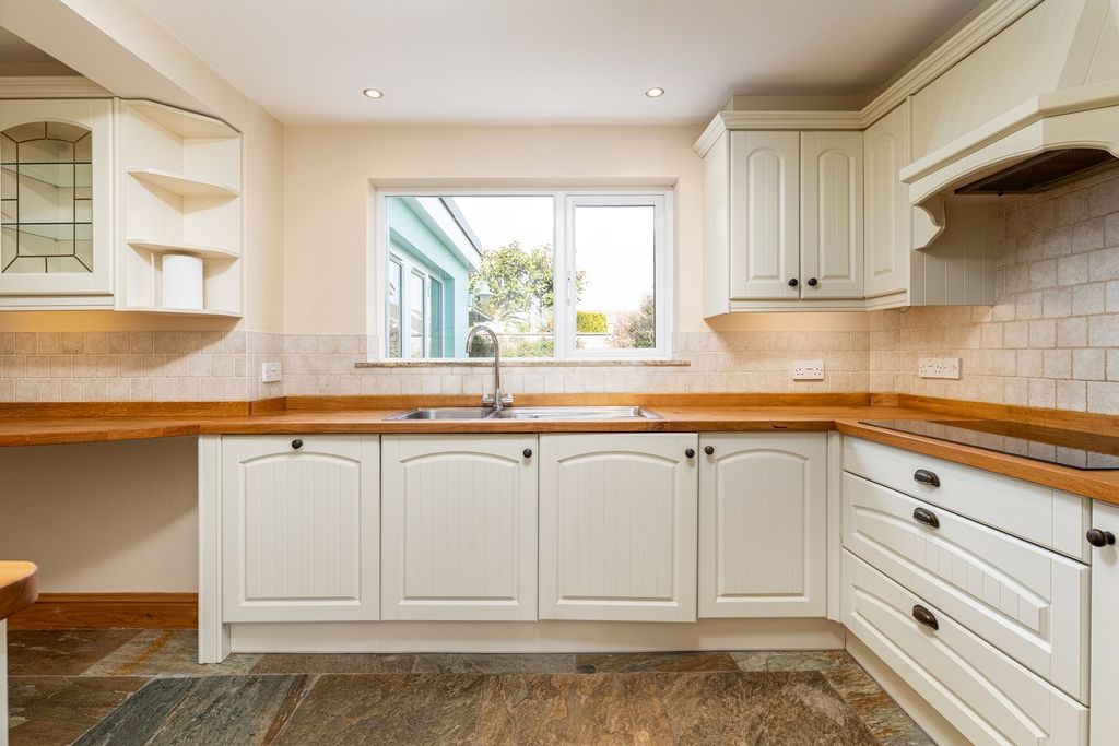 Additional image 12 of 4 bed terraced house for saleLa Ville De L'eglise, St Peter JE3