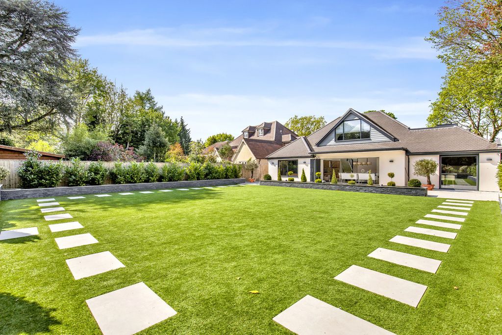Additional image 2 of 5 bed detached house for saleWoodmansterne Lane, Banstead SM7