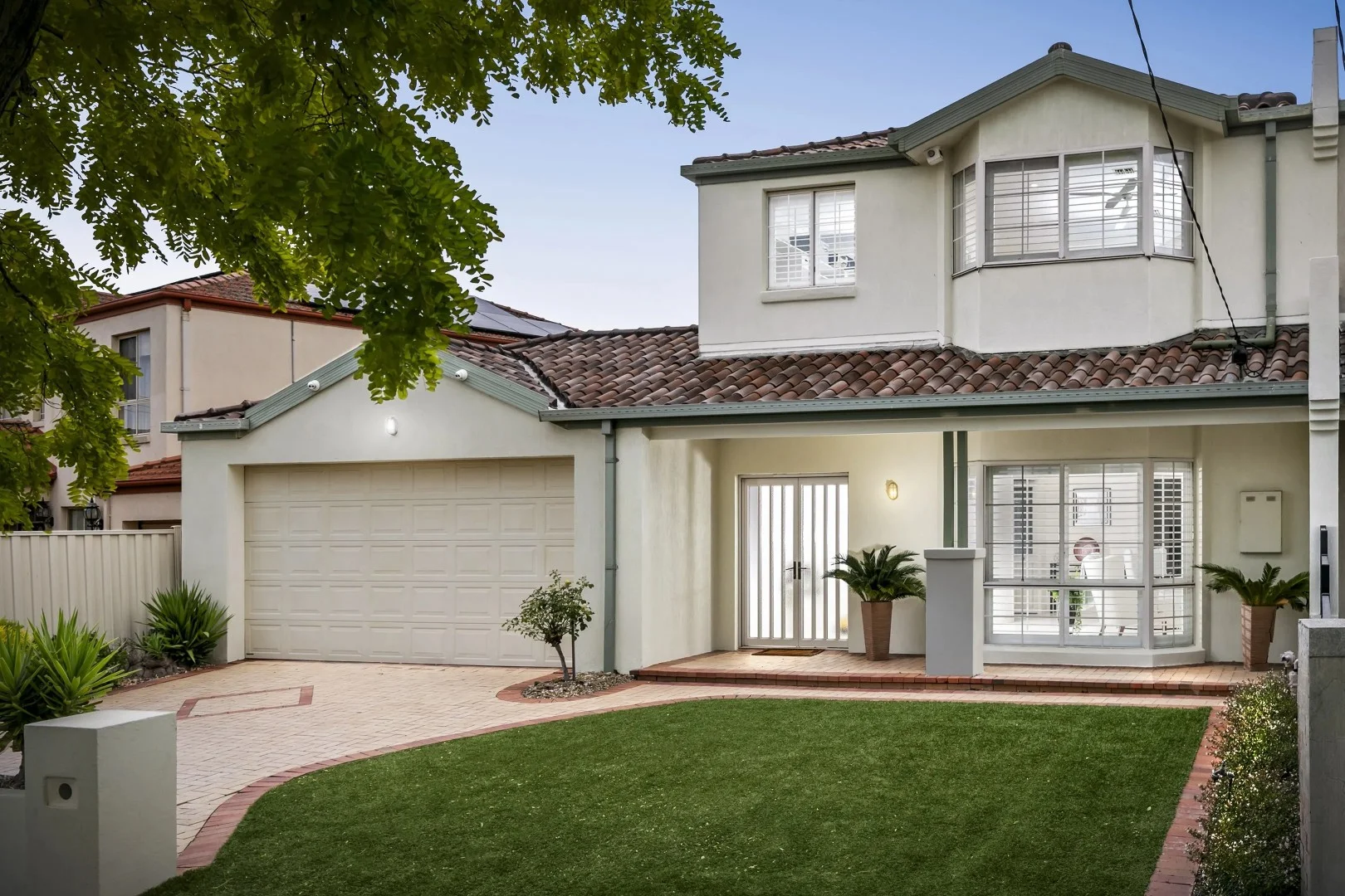 2/48 Arncliffe Blvd, Greenvale VIC 3059