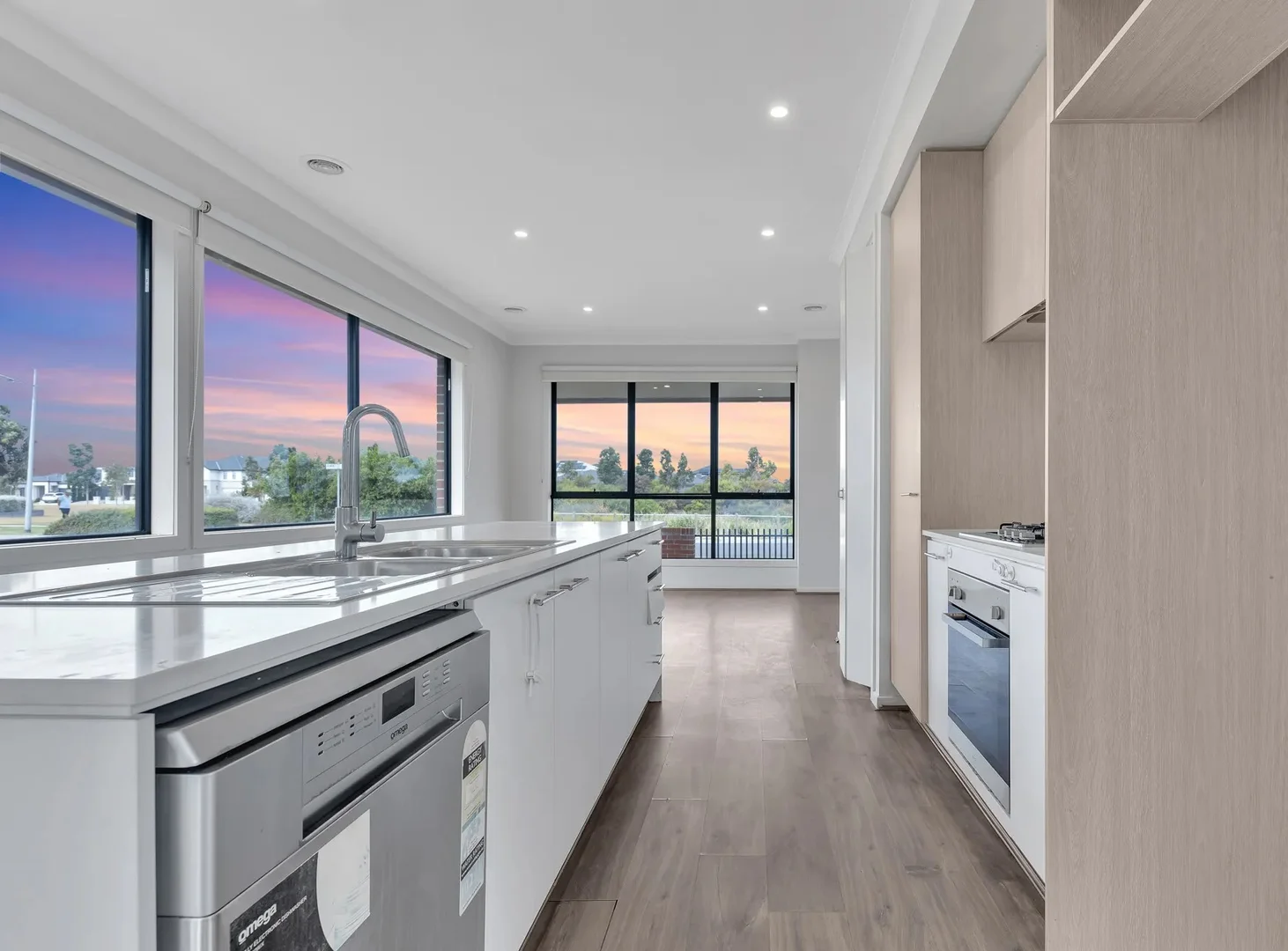 54 Mirka Way, Point Cook VIC 3030 photo 3