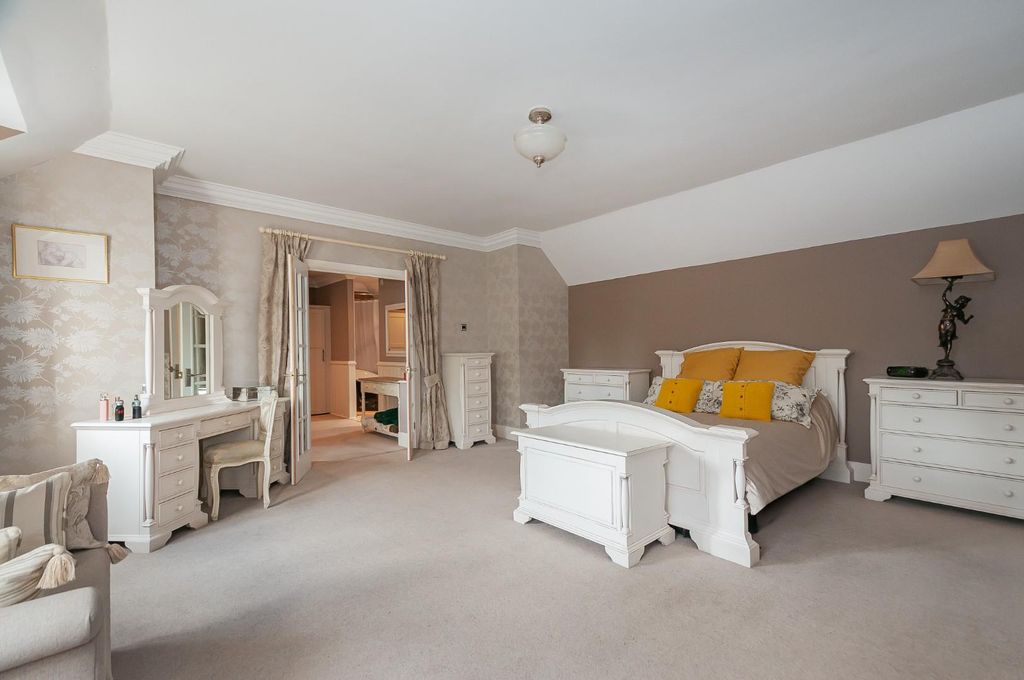 Additional image 14 of 4 bed detached house for saleThe Rockeries, 16 New Walk, Beverley HU17