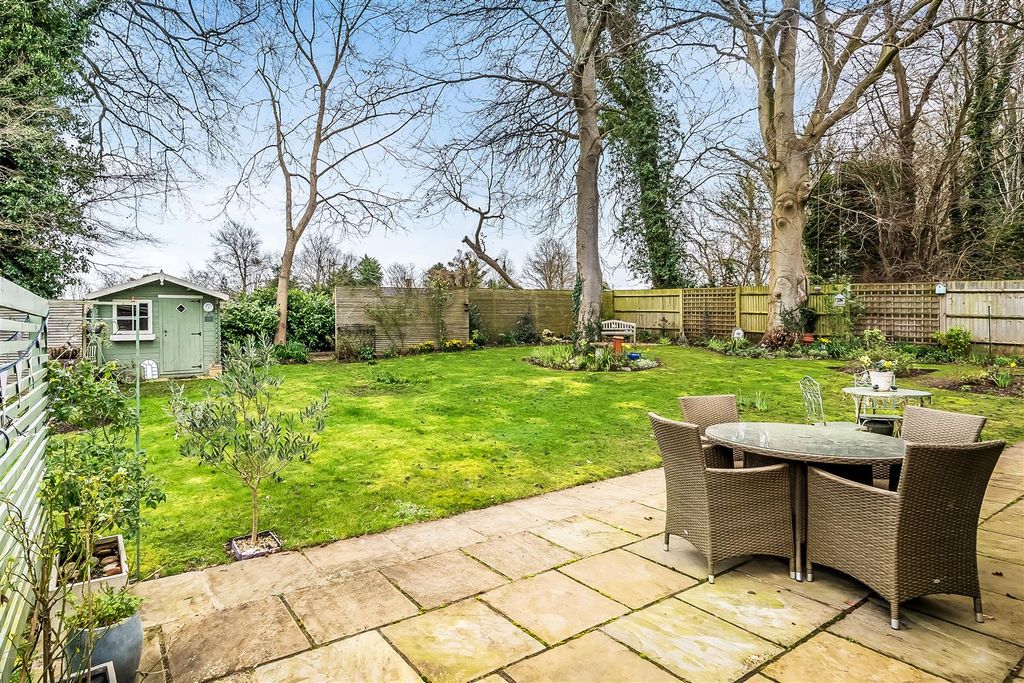 Additional image 26 of 3 bed detached bungalow for saleRoebuck Close, Ashtead KT21