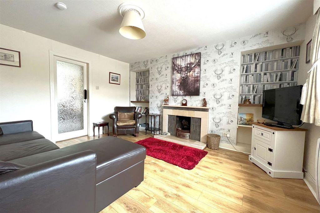3 bed villa for saleDunmore, Harbour Road, Brora, Sutherland KW9 photo 3