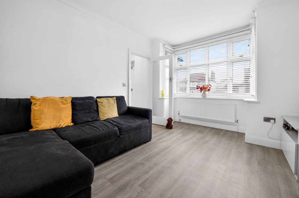 Additional image 7 of 5 bed detached bungalow for saleErith Road, Bexleyheath DA7