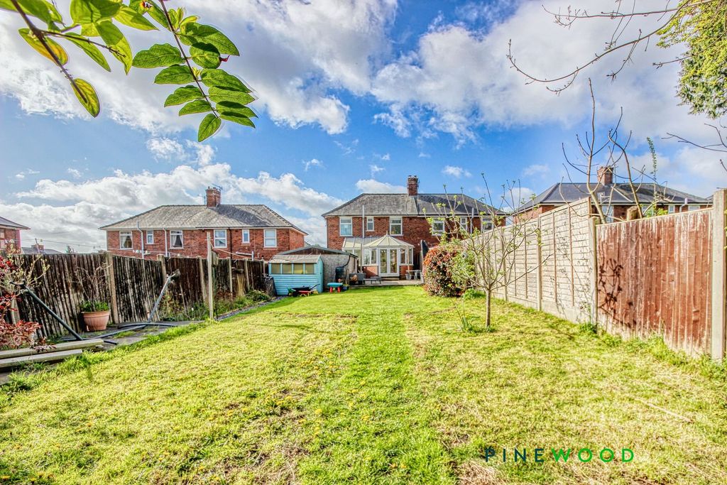 Additional image 34 of 3 bed semi-detached house for saleGloucester Road, Newbold, Chesterfield, Derbyshire S41