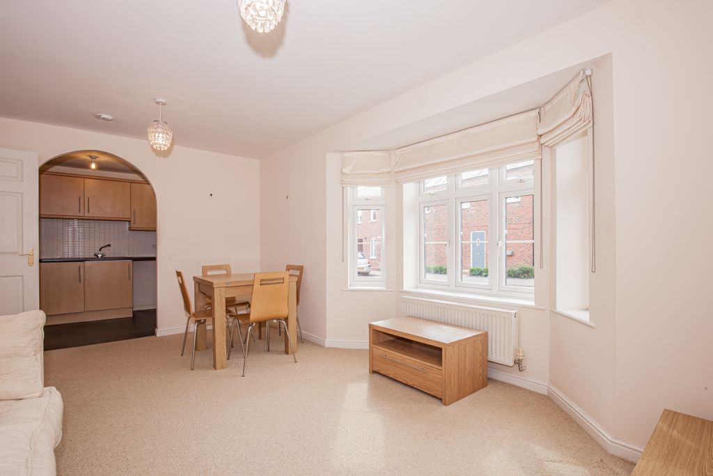 Additional image 4 of 2 bed flat for saleWinter Gardens Way, Banbury OX16