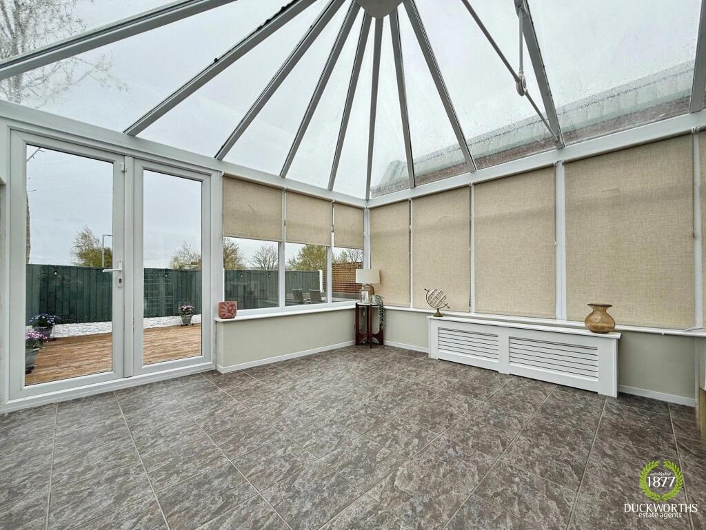 Laneshaw Close, Darwen, BB3 photo 3