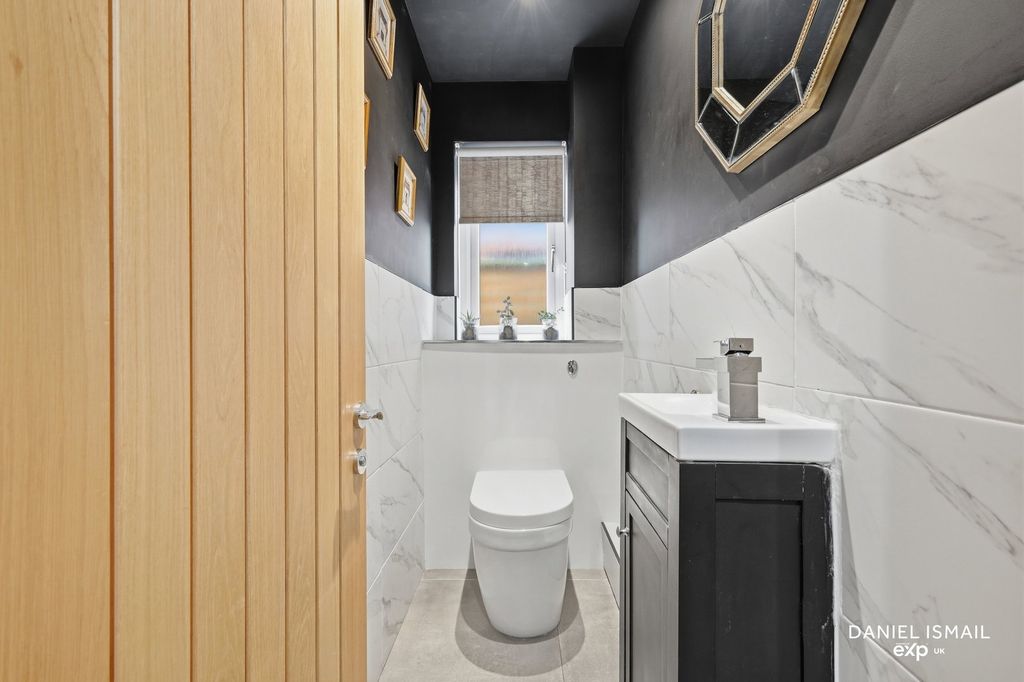 Additional image 10 of 4 bed detached house for saleThe Lindens, Langdon Hills, Basildon SS16