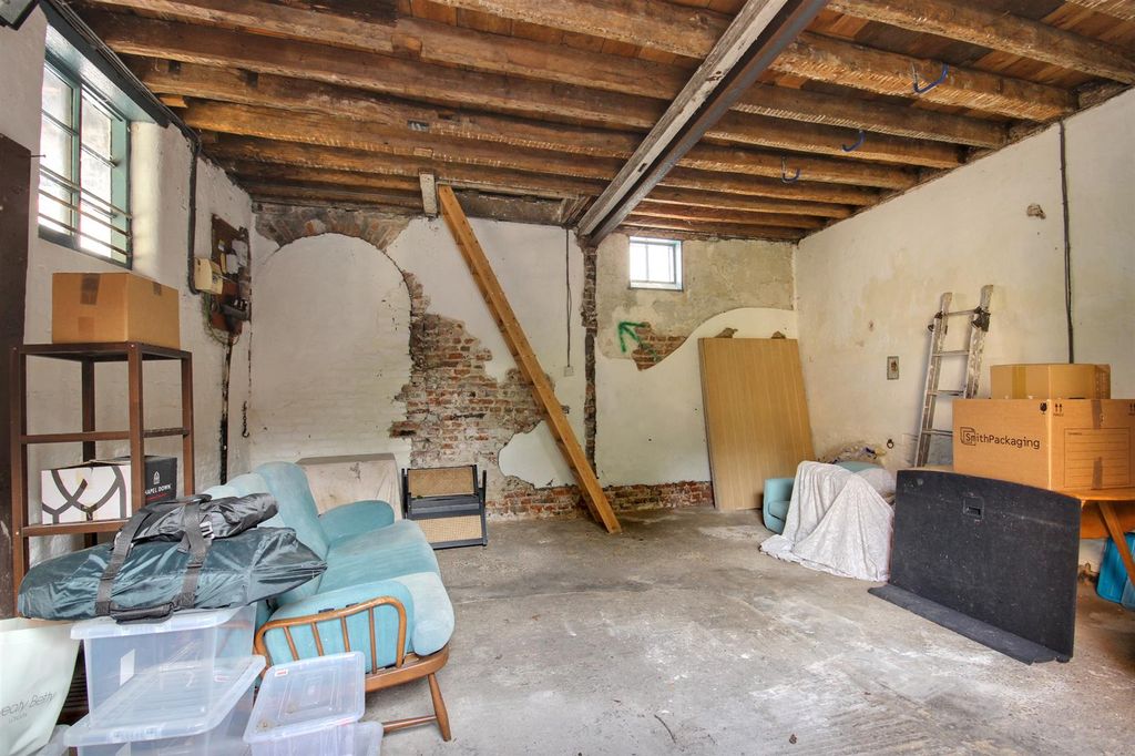 Additional image 27 of 4 bed terraced house for saleLairgate, Beverley HU17