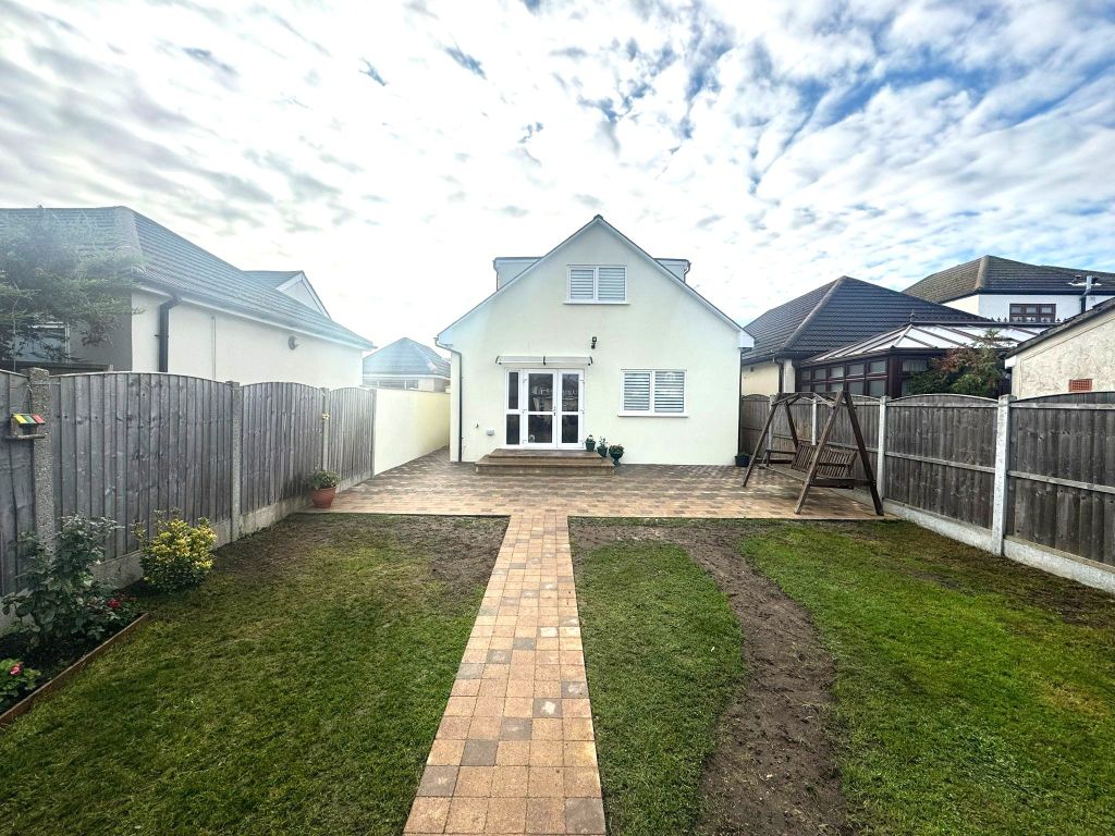 Additional image 8 of 4 bed bungalow for saleManor Road, Dagenham RM10