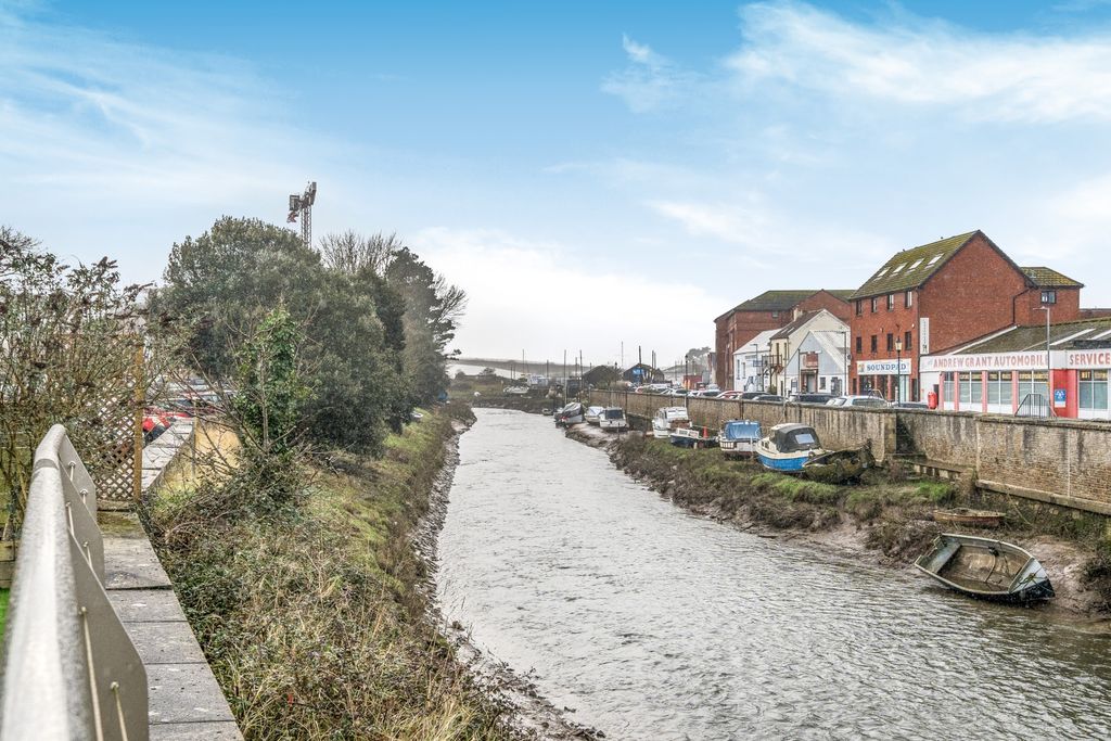Additional image 5 of 2 bed flat for saleBrunswick Wharf North Walk, Barnstaple, Devon EX31