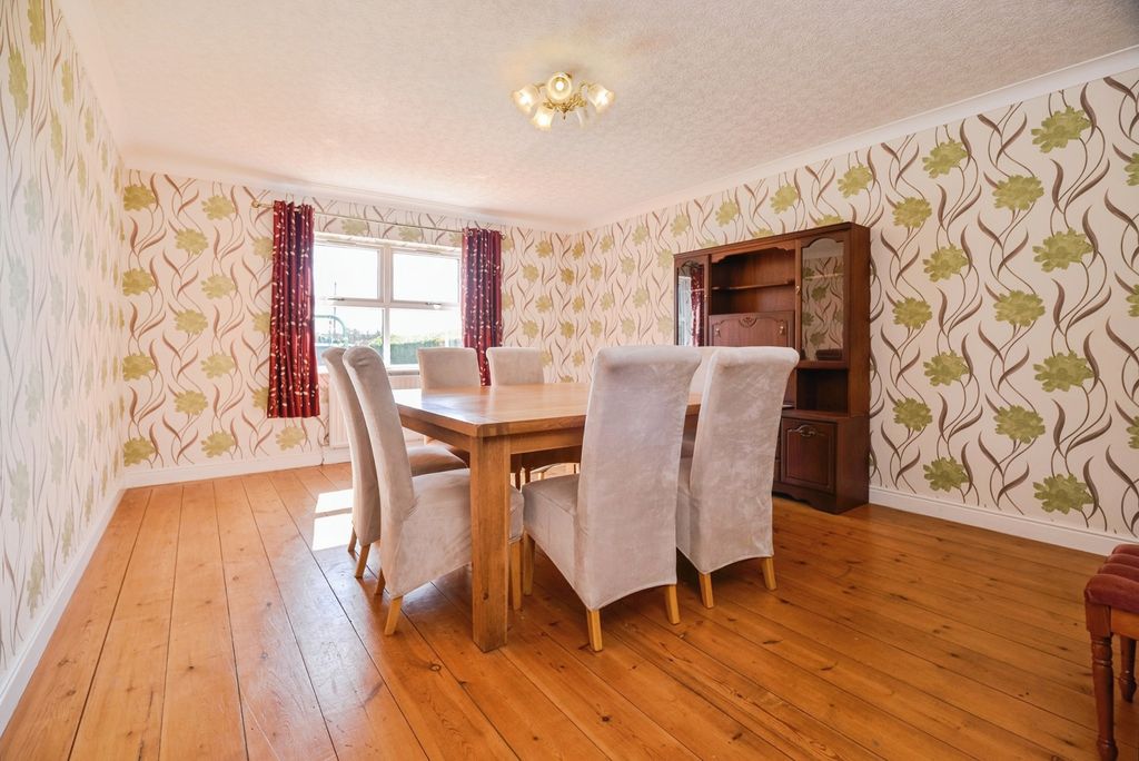 Additional image 6 of 5 bed detached house for saleBack Lane, Bedale, North Yorkshire DL8