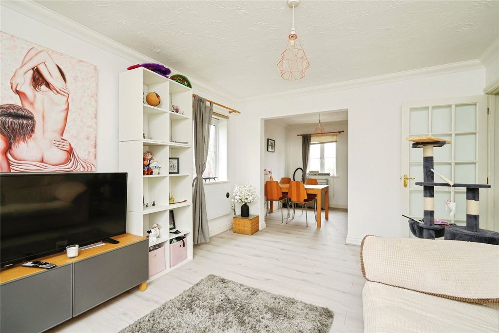 Additional image 2 of 2 bed flat for saleCorncrake Way, Bicester, Oxfordshire OX26