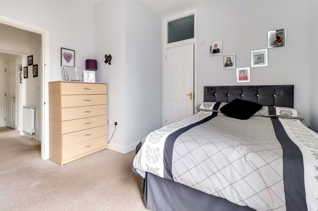 Additional image 11 of 2 bed flat for saleMarket Place, Bideford, Devon EX39