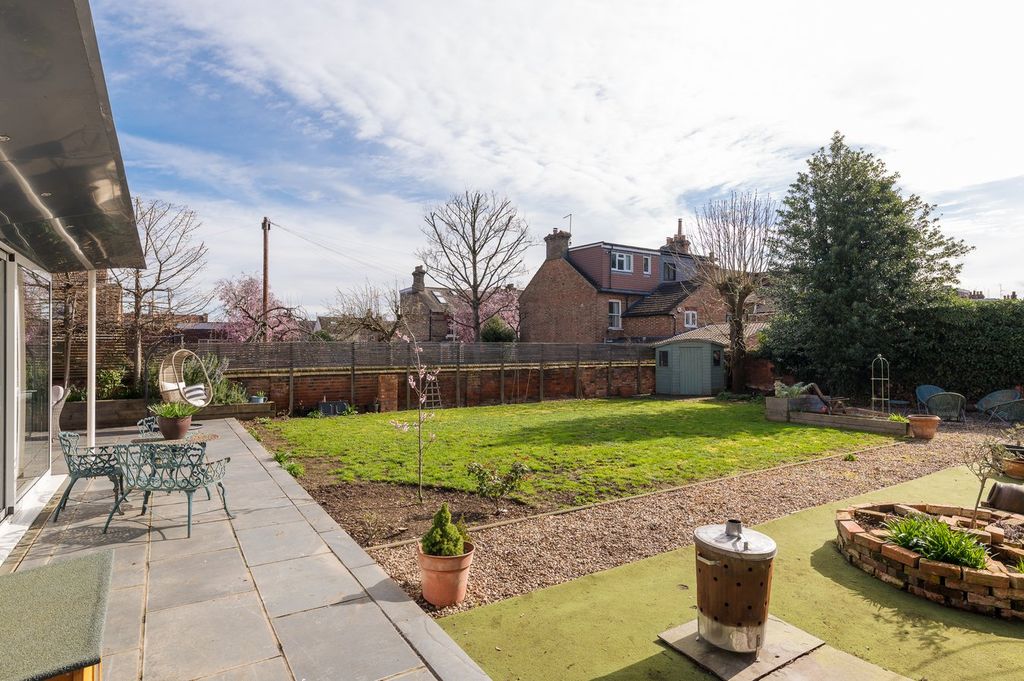 Additional image 24 of 7 bed detached house for saleGoldington Road, Bedford MK40