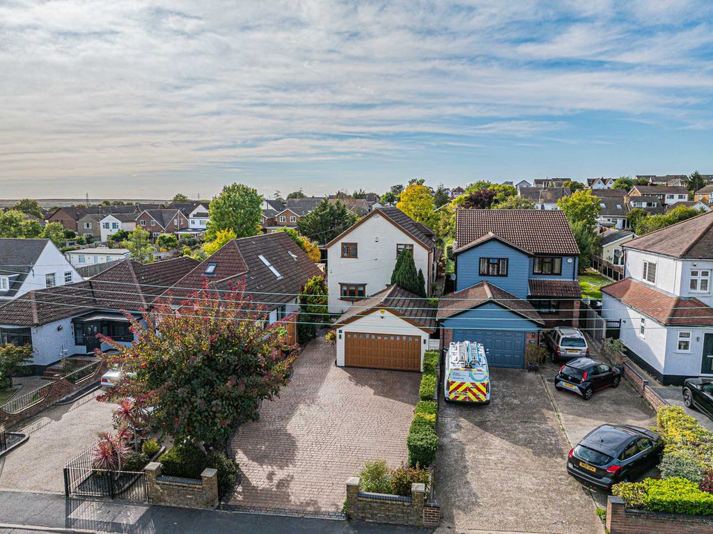 Additional image 50 of 5 bed detached house for saleHigh Road, Benfleet SS7