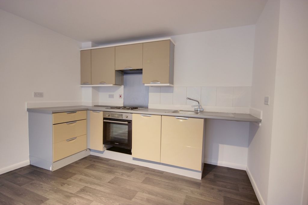 Additional image 3 of 2 bed flat for saleFlat 17 1 Acklam Court, Beverley HU17