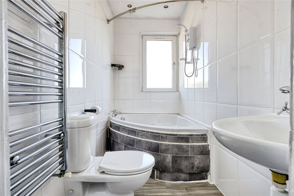 Additional image 9 of 2 bed flat for saleSilverhills, Rosneath, Helensburgh, Argyll And Bute G84