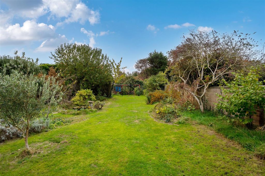 Additional image 5 of 4 bed detached house for saleWest Farm Avenue, Ashtead KT21