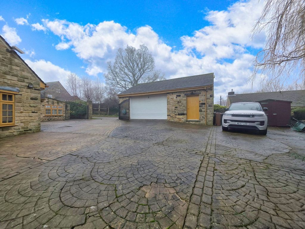Additional image 39 of 5 bed country house for saleKingwell Road, Worsbrough, Barnsley S70
