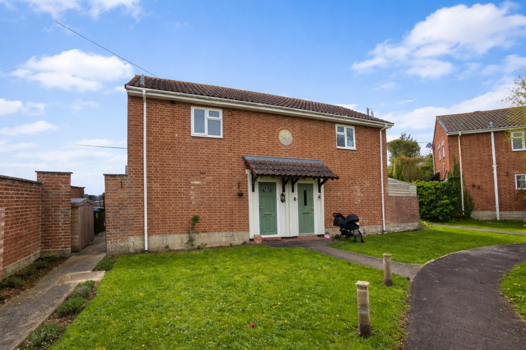 Newleaze, Steeple Ashton, Trowbridge